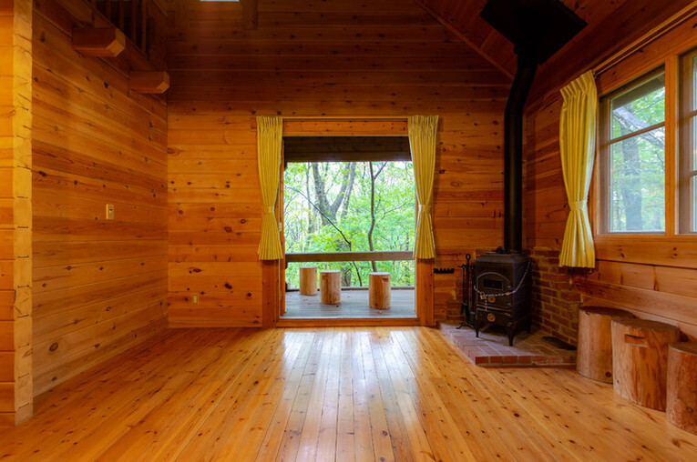 森の中に佇むログハウスで別荘気分を満喫♪リゾートハウス（赤松平7-3）｜那須ハイ乗り放題付｜1泊2食付