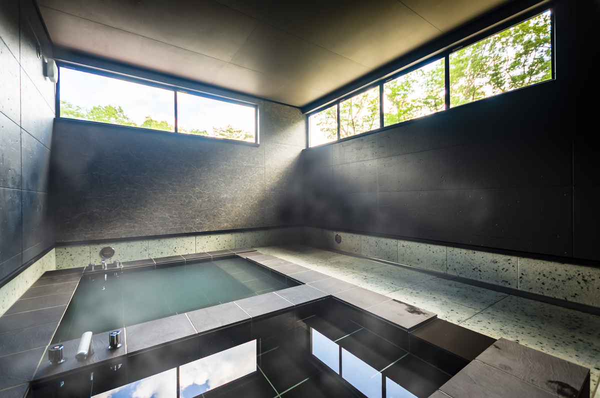 【天然温泉付き】露天風呂・サウナ完備の大型貸別荘 - リゾートハウス（三沢台K3）