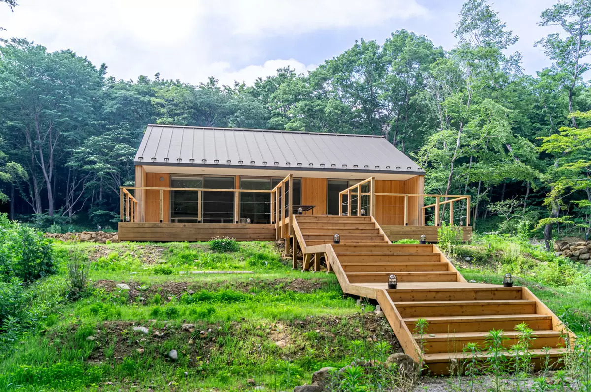 【隣同士の3棟まるまる予約プラン♪最大12名様まで宿泊可】
無印良品陽の家 NASU 2 シリーズ2棟&無印良品陽の家 NASU Premium1棟｜素泊