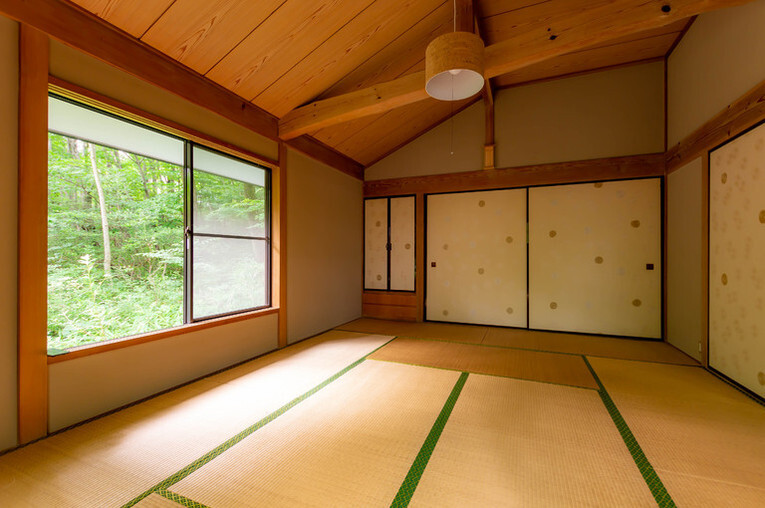 木々や自然に囲まれた貸別荘にステイ♪リゾートハウス（赤松平8-3）